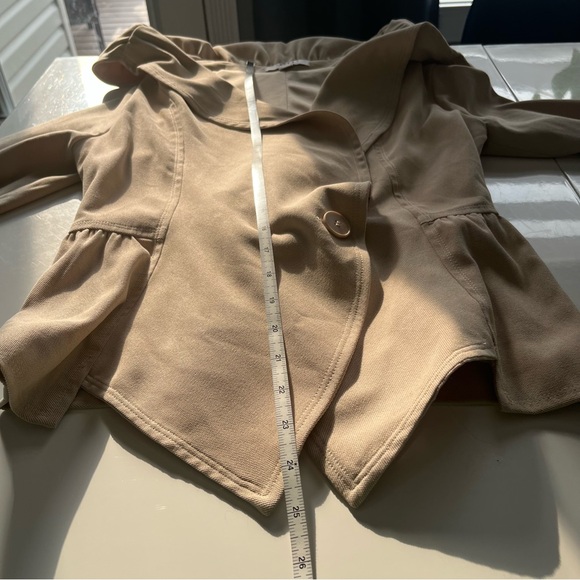 FAVLUX Tan Blazer - Picture 7 of 8